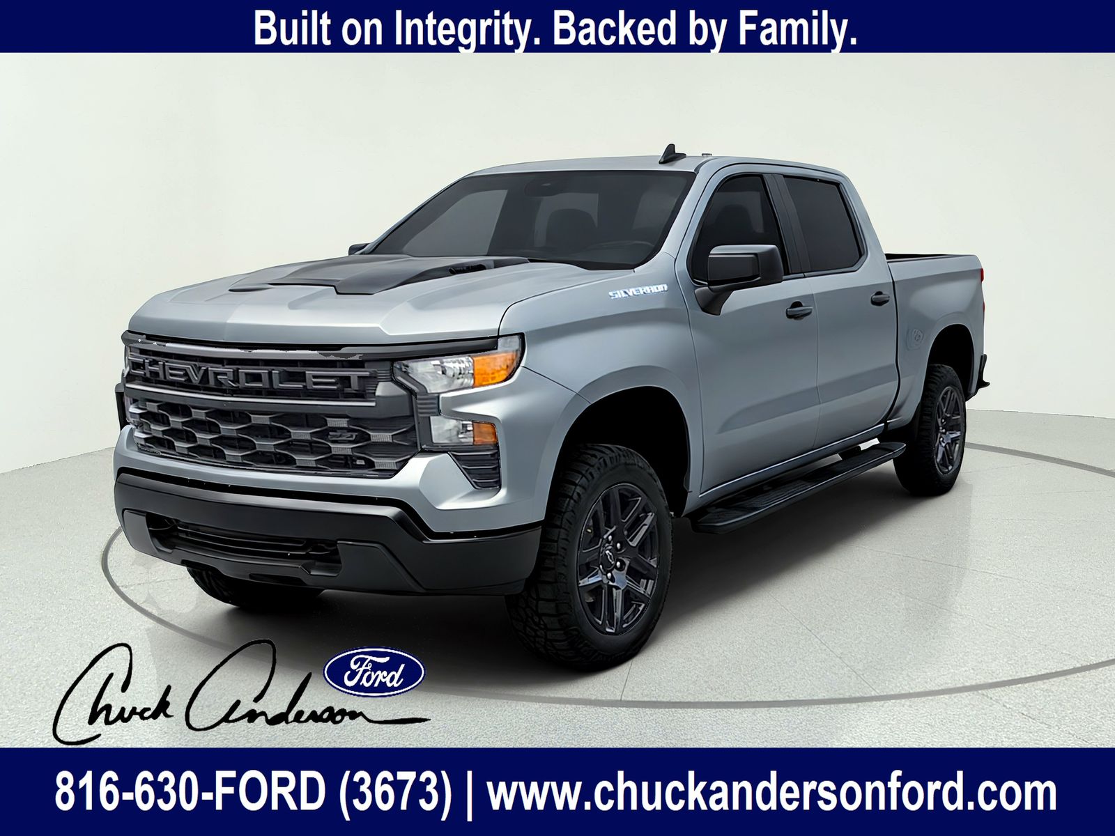 Sterling Gray Metallic 2025 Chevrolet Silverado 1500 Pickup Truck Four-Wheel Drive 8-Speed Automatic