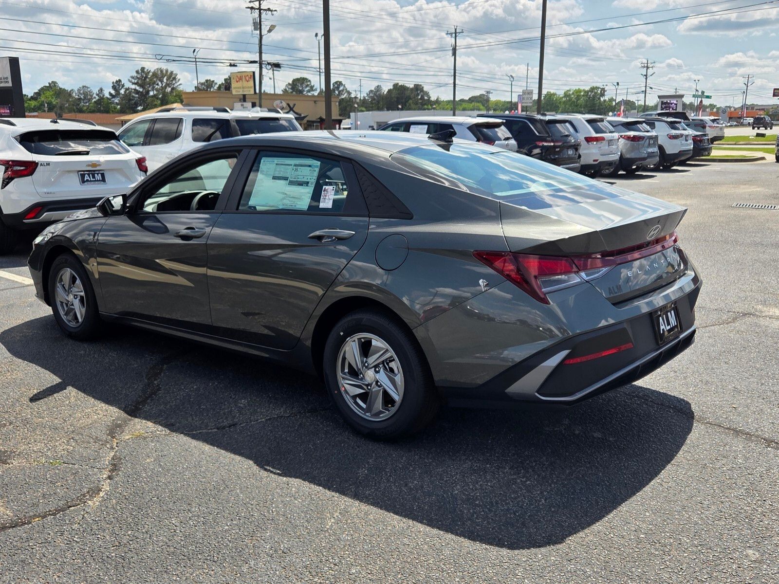 New 2026 Gray HYUNDAI SE image 9