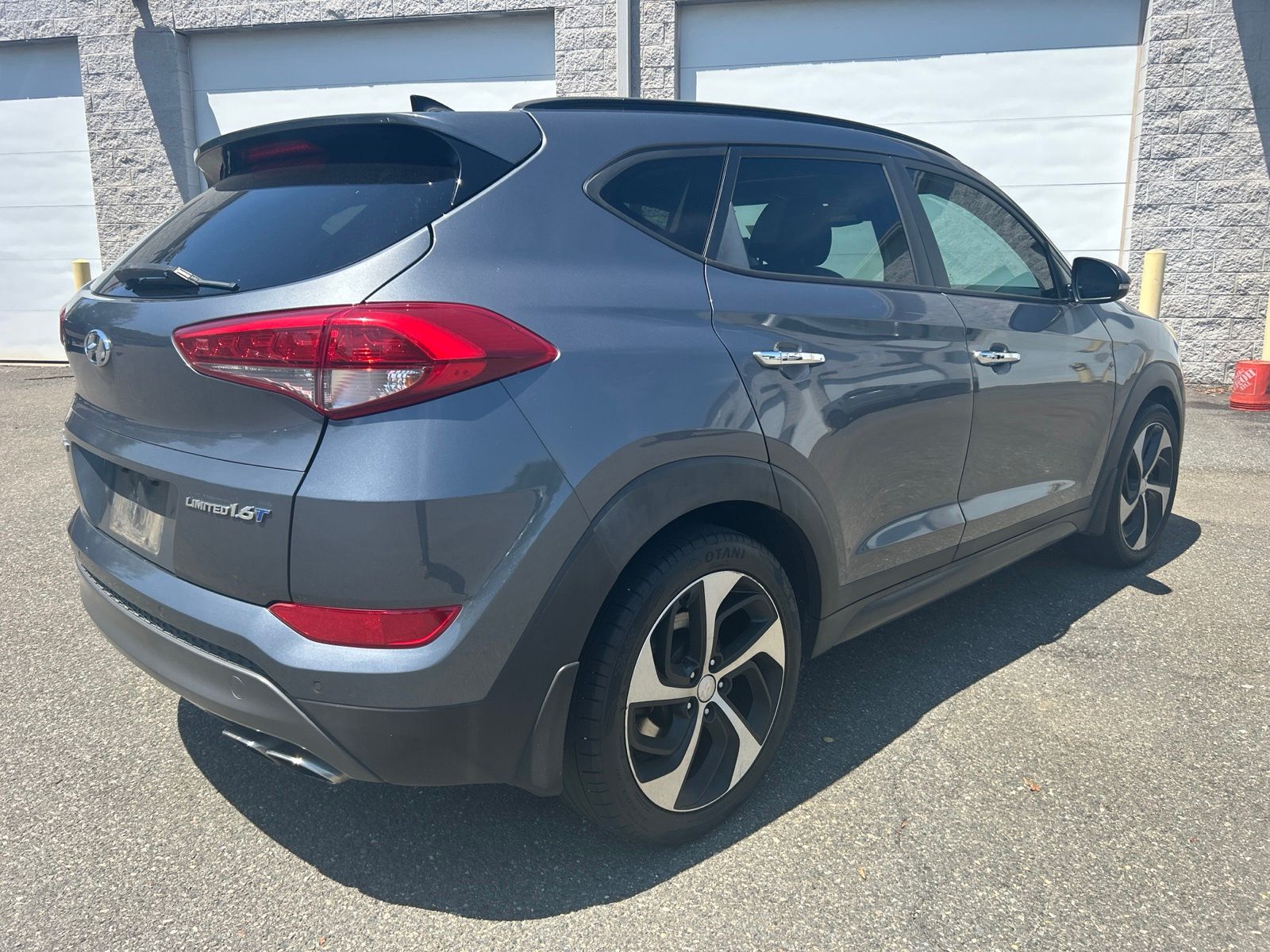 Used 2016 Gray Hyundai Limited image 6