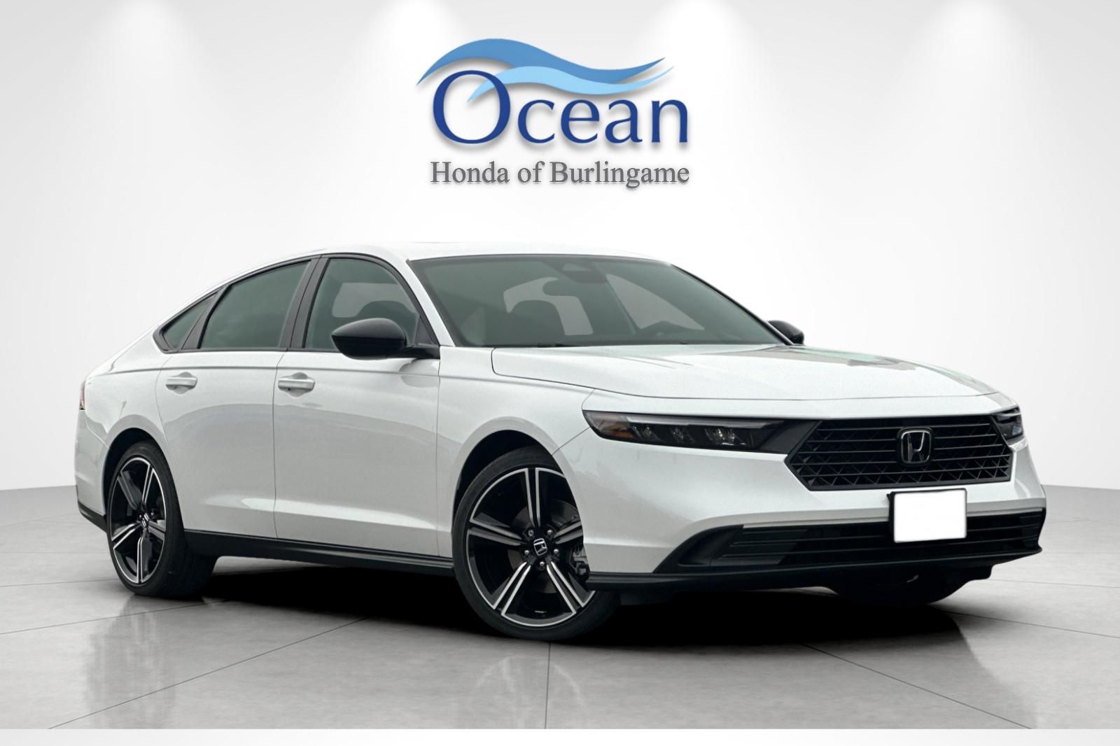 New 2026 PLATINUM WHT PR Honda Sport image 2