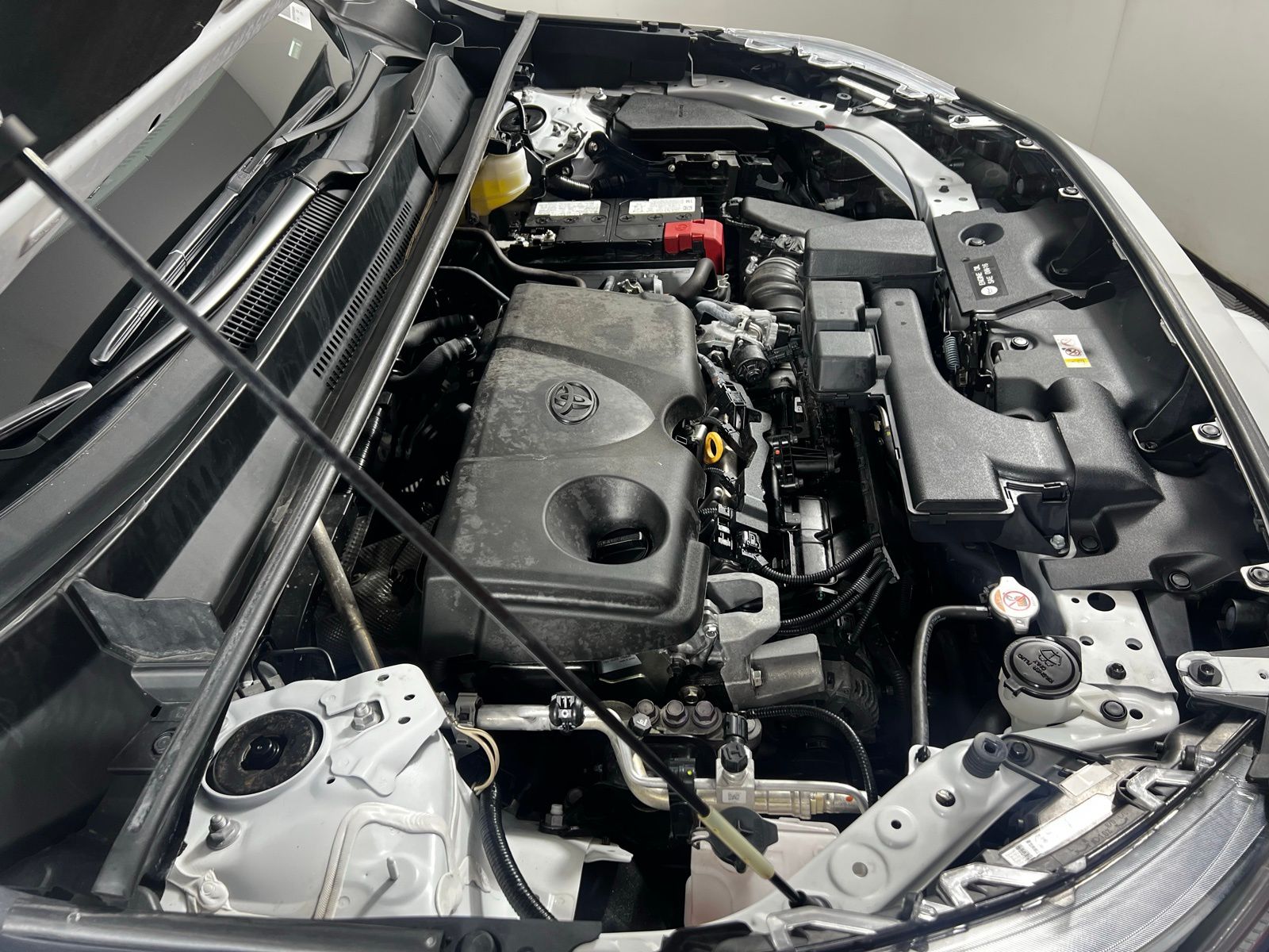 Thumbnail: 2024 Toyota RAV4 - 9