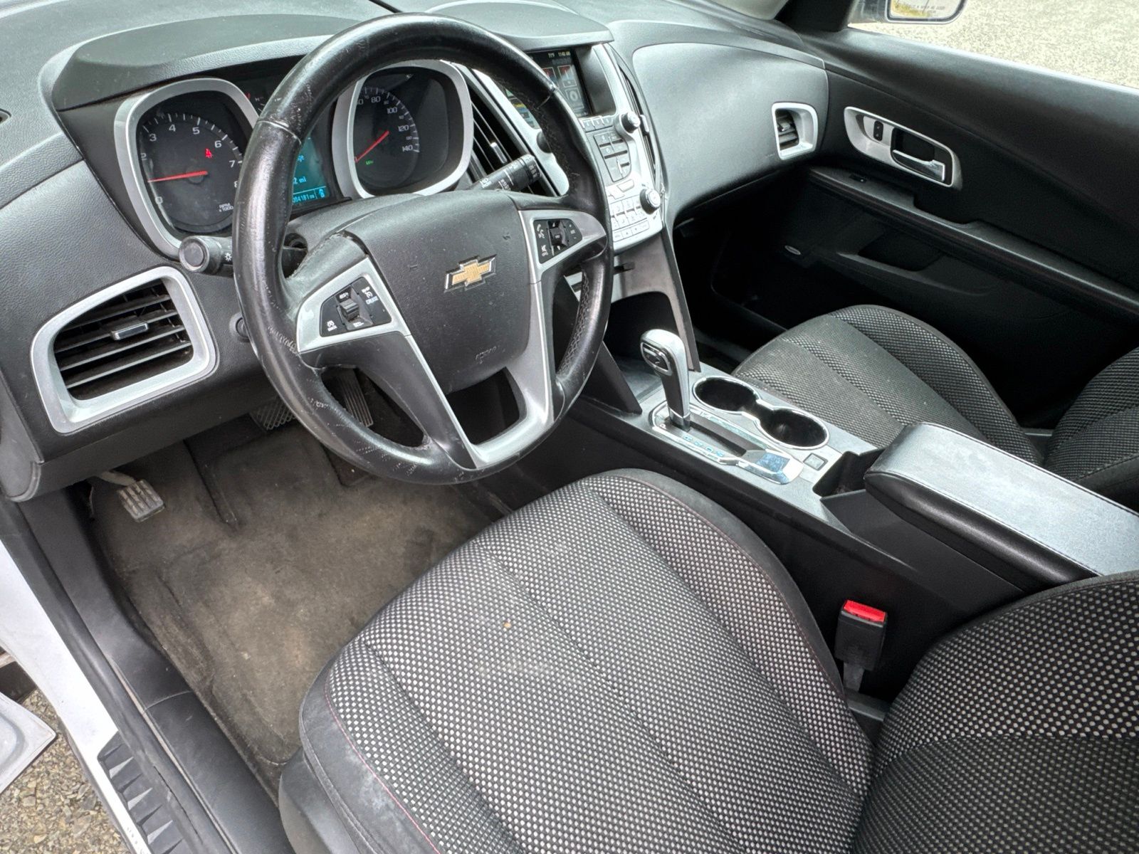 Used 2013 Summit White Chevrolet LT image 31