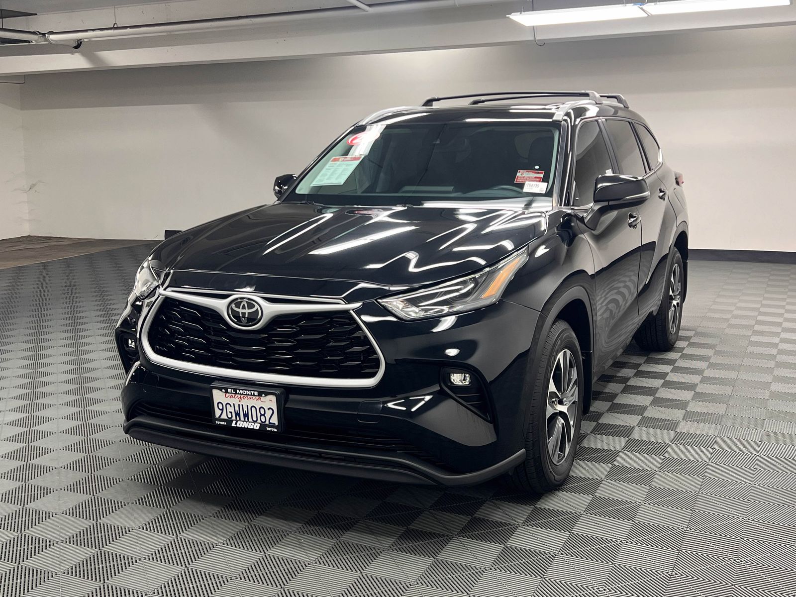 used 2023 Toyota Highlander car, priced at $33,988