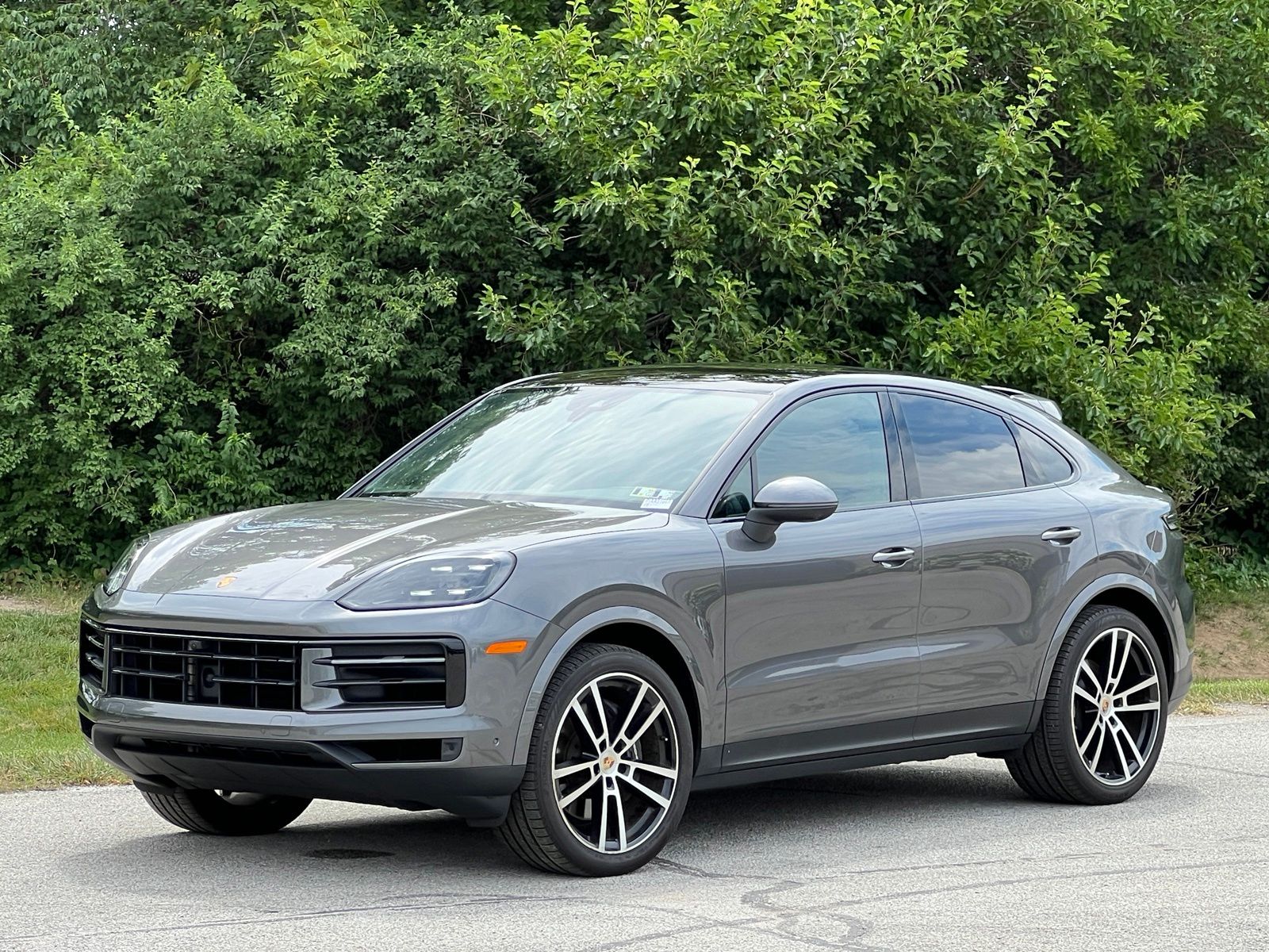  2024 Porsche Cayenne Coupe AWD   