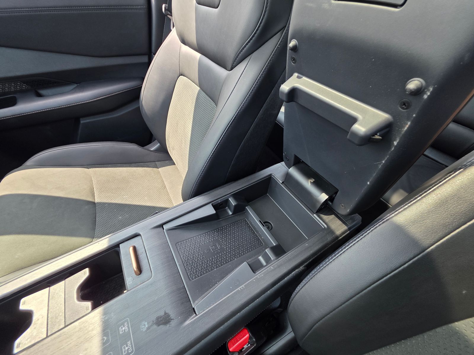Used 2024  Nissan EVOLVE+ e-4ORCE image 36