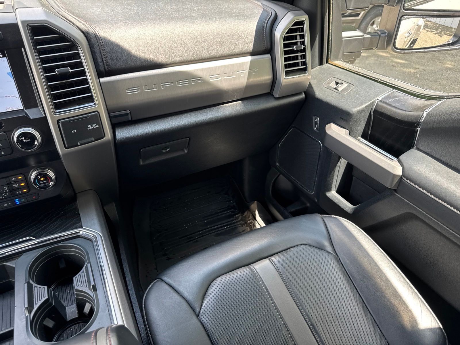 Certified Used 2019 White Platinum Clearcoat Metallic Ford Platinum image 28