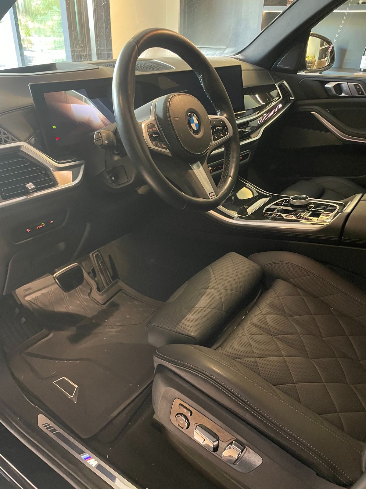 2025 BMW X5 xDrive40i — full photo 6 of 7