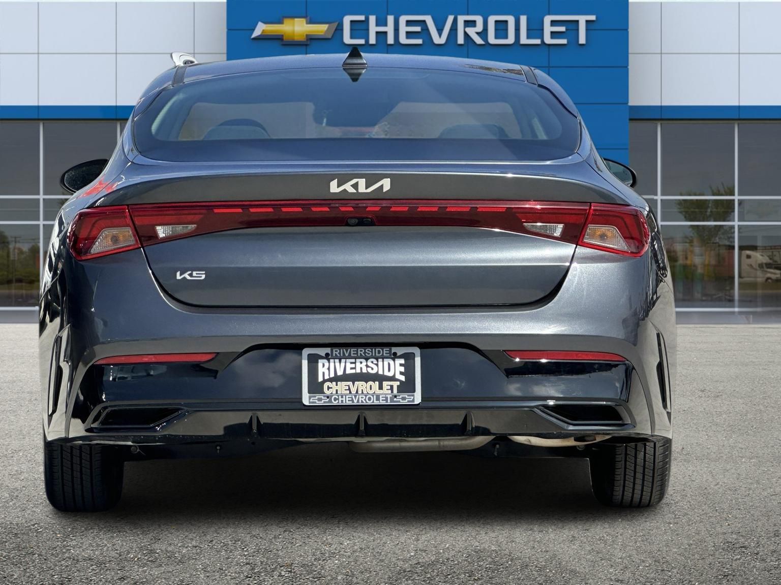 Used 2023 Gray Kia LXS image 5