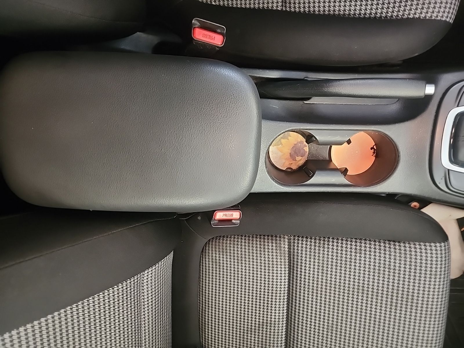 Used 2019 Chalk White Hyundai SEL image 22