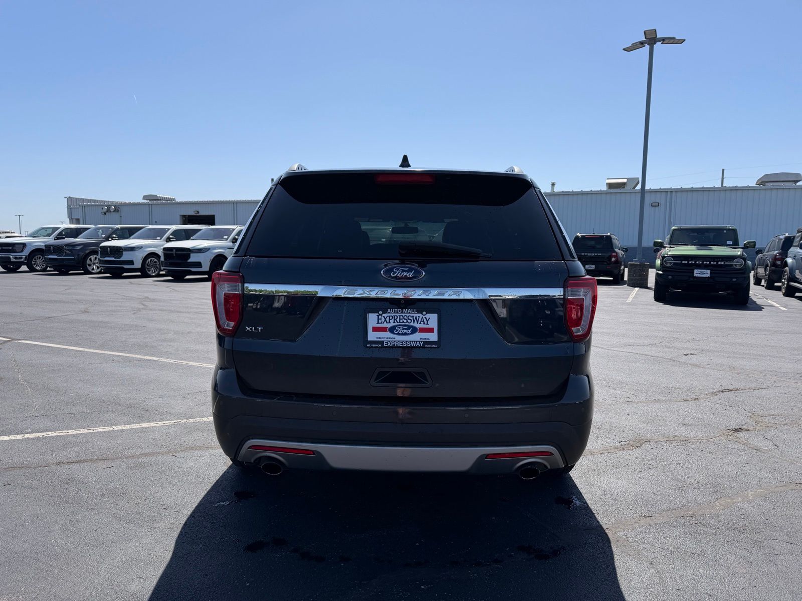 2017 Ford Explorer image 7