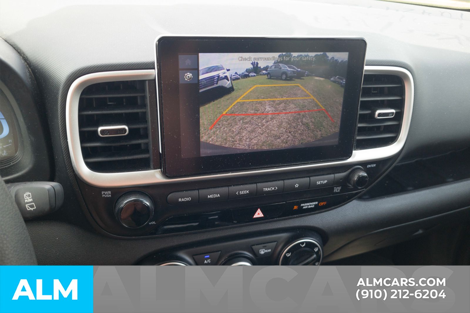 Used 2026 Onyx Black Hyundai SE image 9