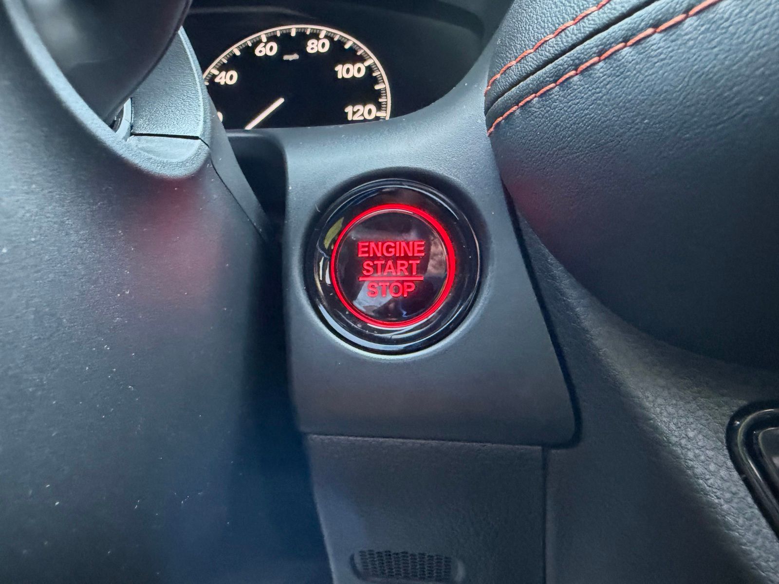 2025 Honda HR-V image 23