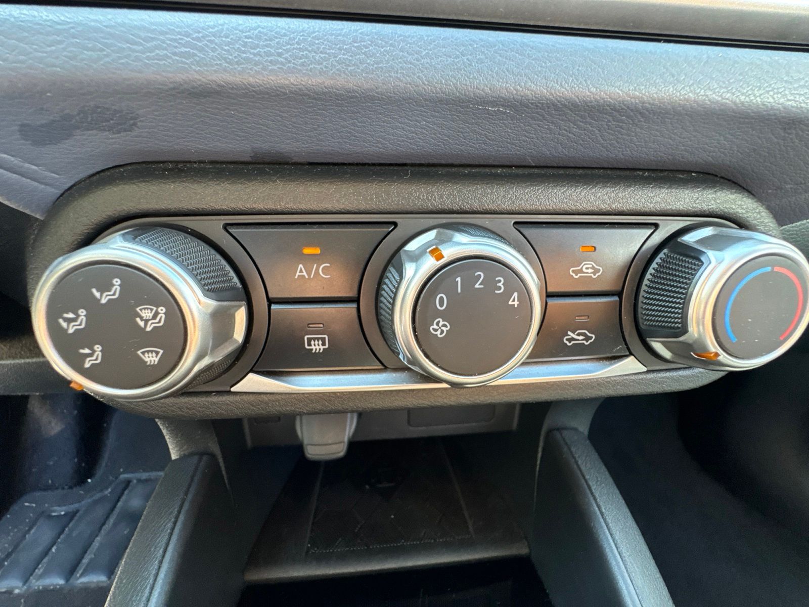 Used 2024 Gray Nissan 1.6 SV image 21