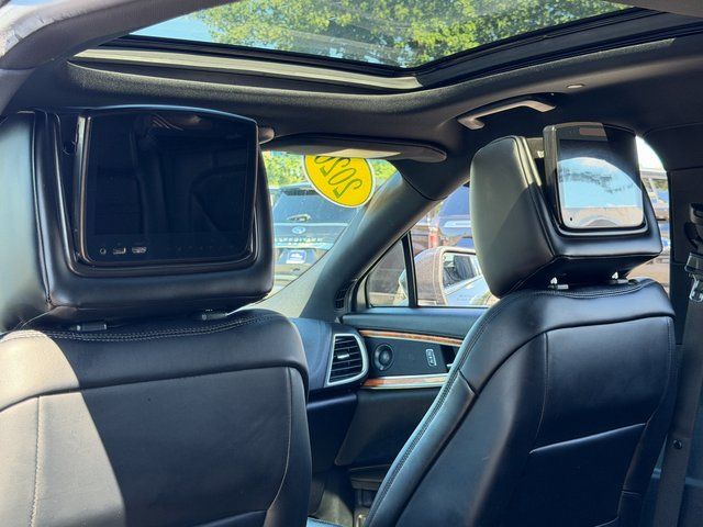 Used 2020 Magnetic Gray Lincoln Reserve image 41