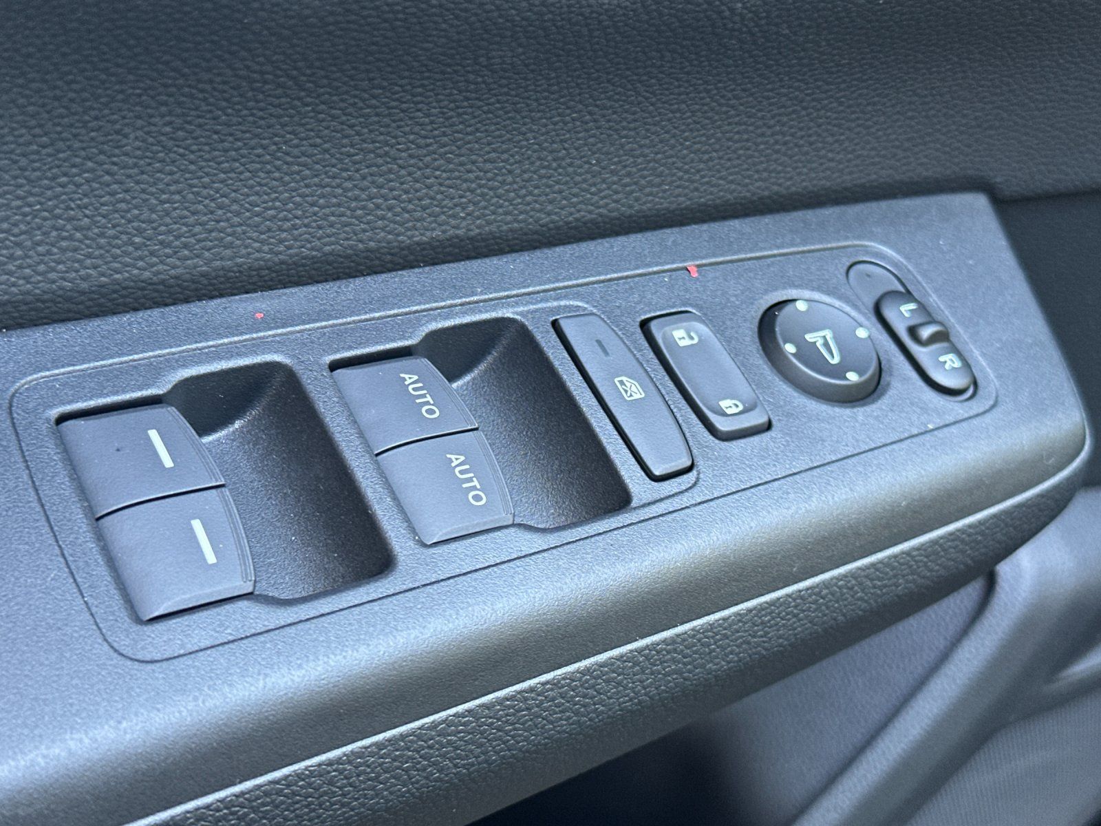 2026 Honda CR-V EX - Photo 12