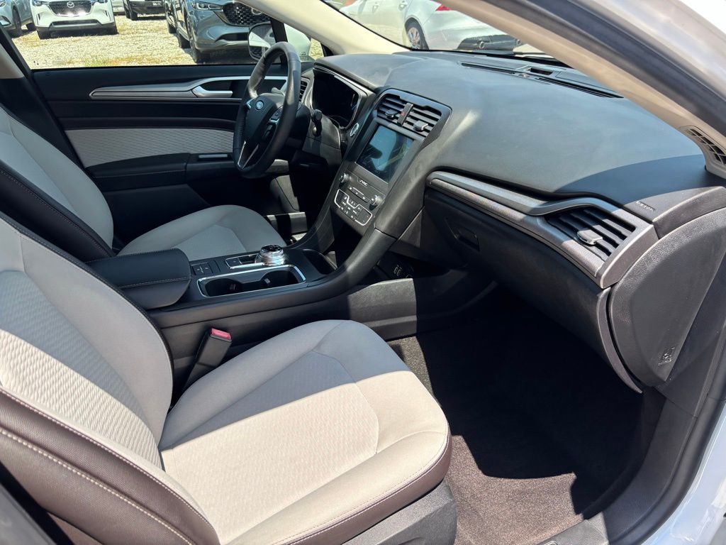 Used Car 2020 Ford Fusion  Se For Sale Under $15,000 In Austin, Texas