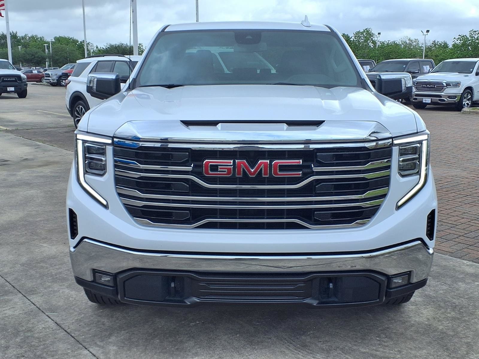 2025 GMC Sierra 1500 SLT - 1