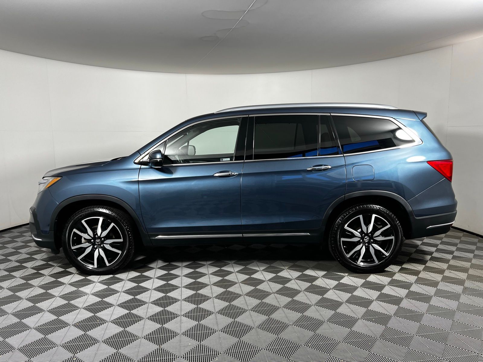 2020 Honda Pilot Touring 19