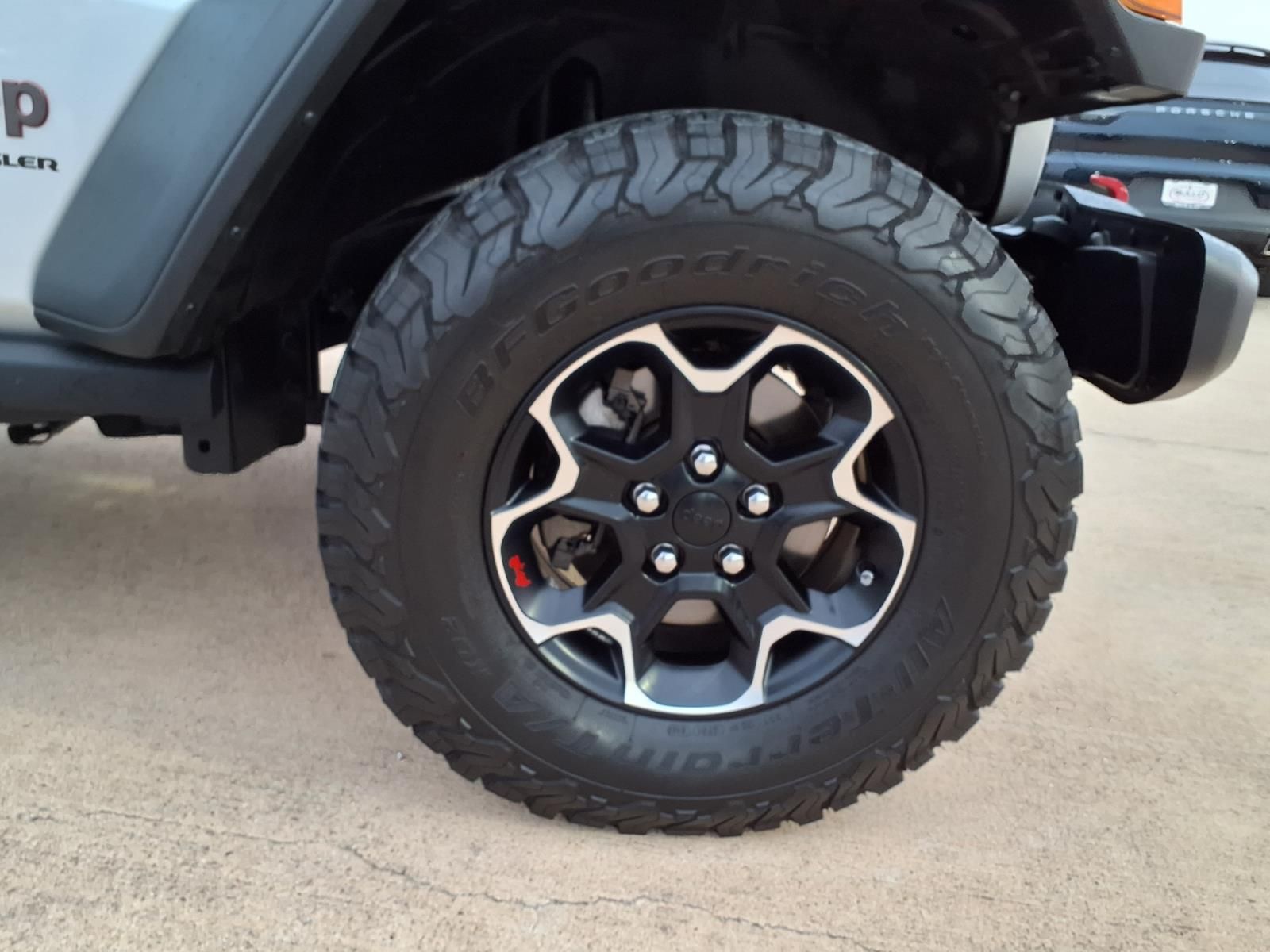 2023 Jeep Wrangler Rubicon - 8