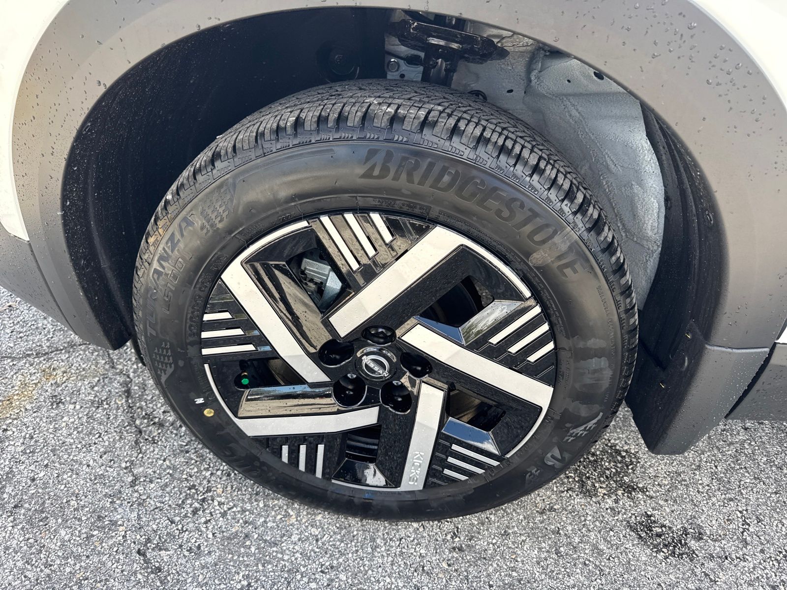 New 2026 Nissan Kicks SV 4D Sport Utility