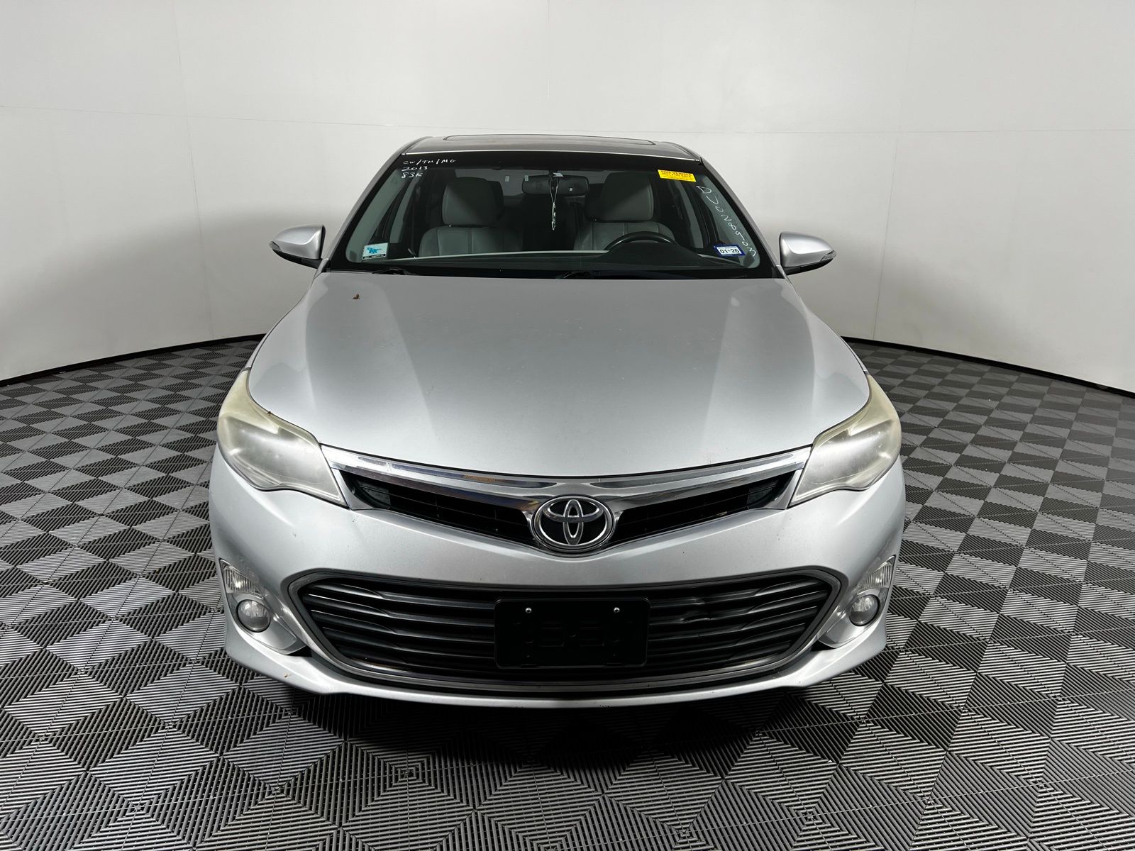 Thumbnail: 2013 Toyota Avalon - 2