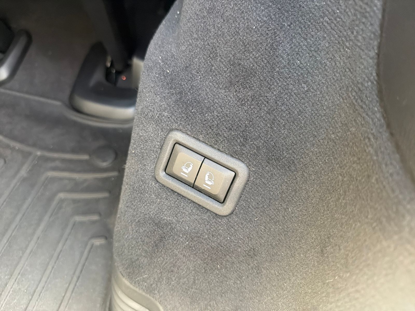 Used 2024 Jeep Grand Wagoneer Series III 4D Sport Utility