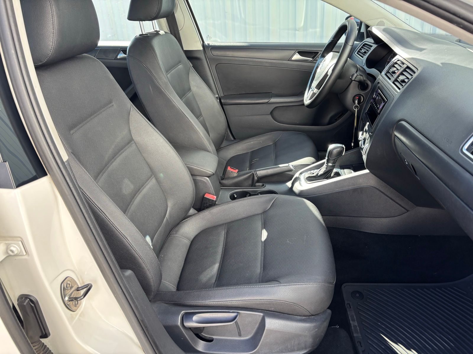 Used Car 2012 Volkswagen Jetta  2.5l Se For Sale Under $10,000 In Austin, Texas