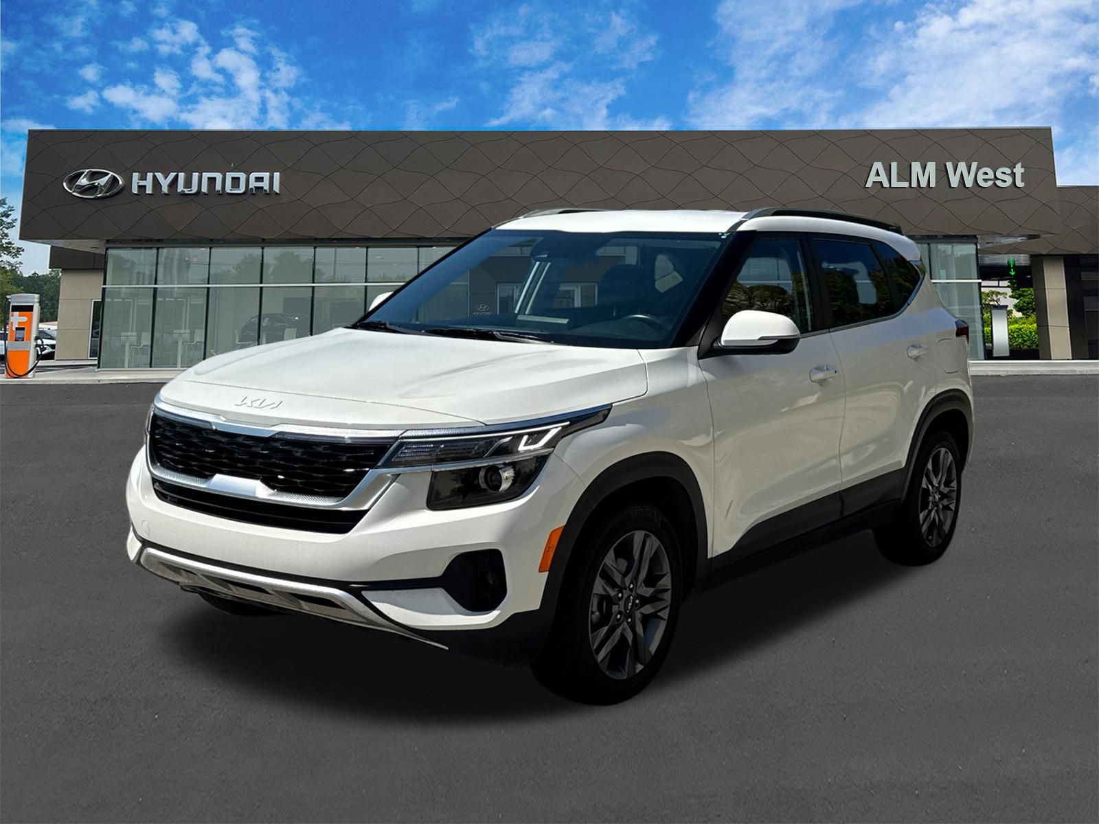 2023 Kia Seltos S FWD