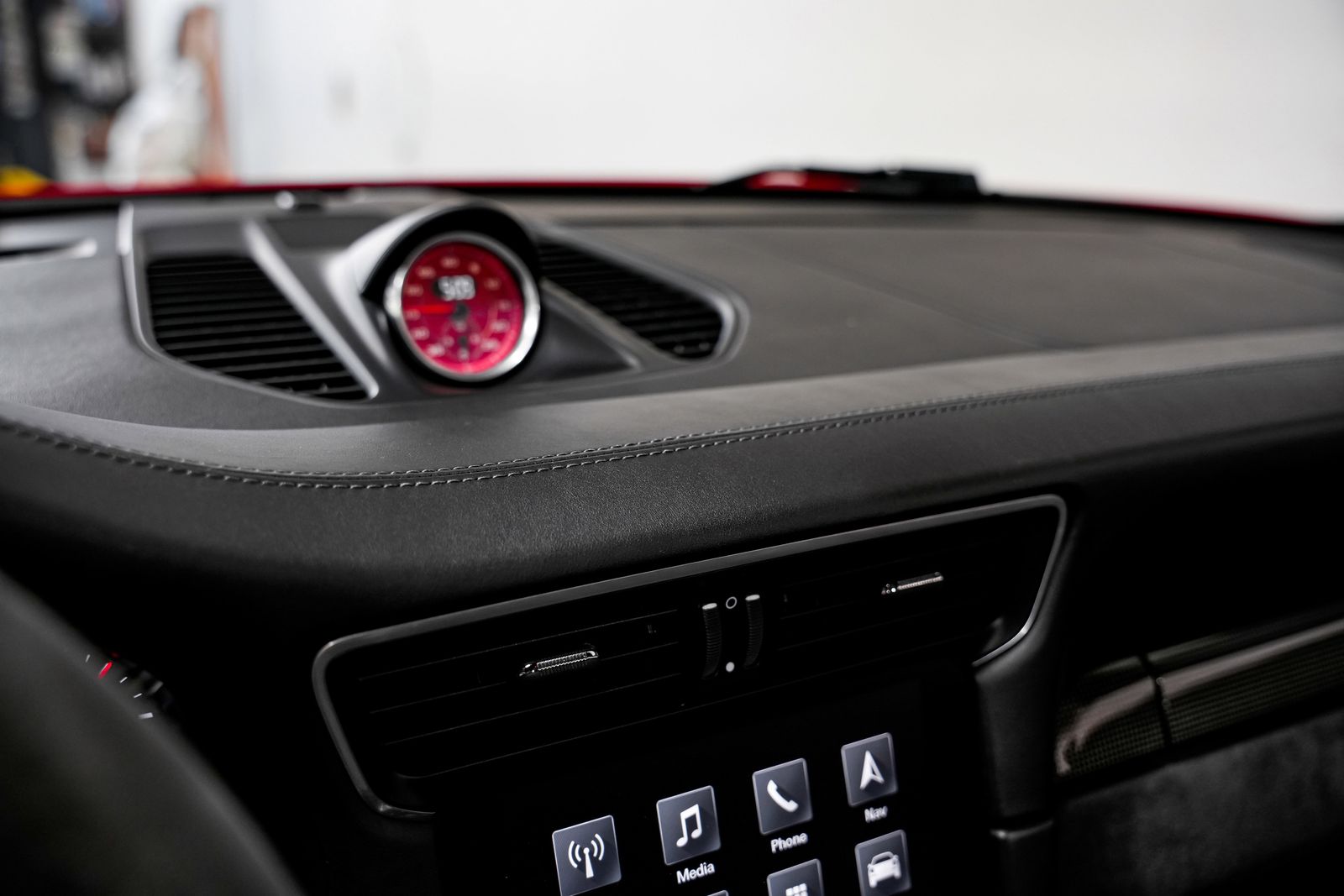 2017 Porsche 911 Targa 4 GTS — photo 13