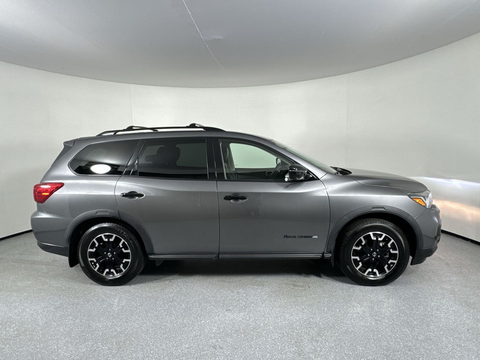 2020 Nissan Pathfinder SL 37