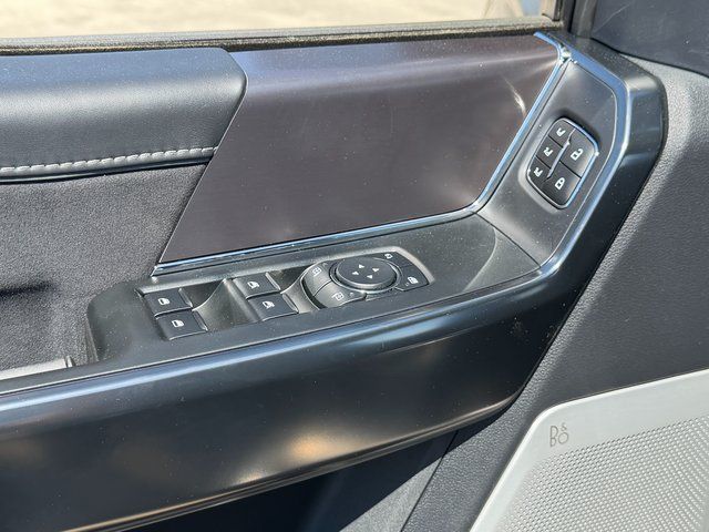 New 2026 Agate Black Metallic Ford Platinum image 15