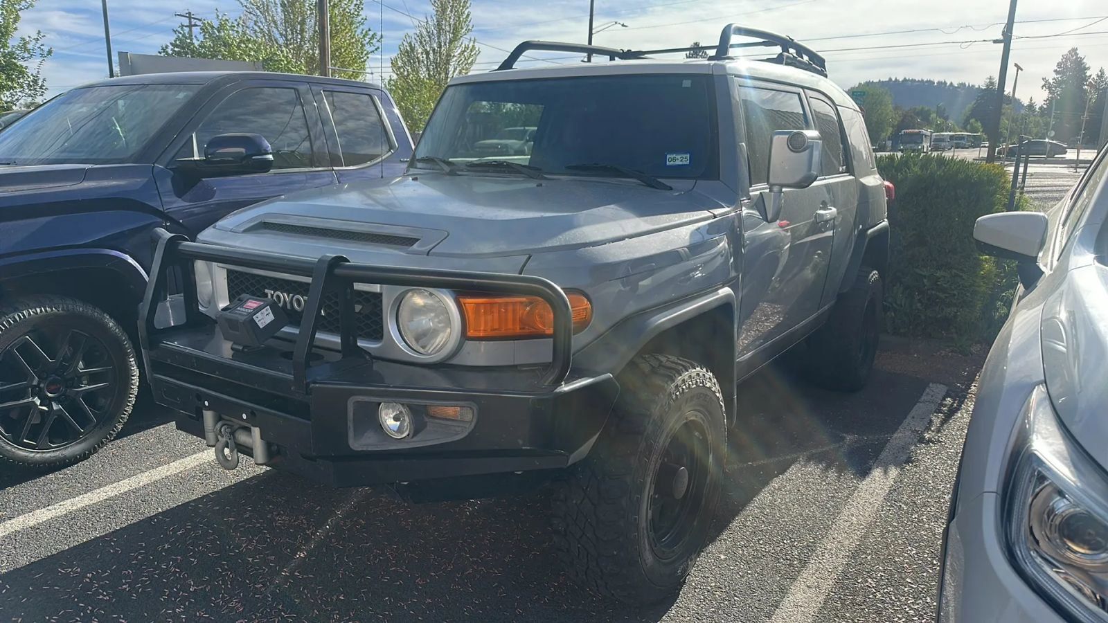 Cement 2014 Toyota FJ Cruiser 4WD SUV / Crossover Four-Wheel Drive 5-Speed Automatic