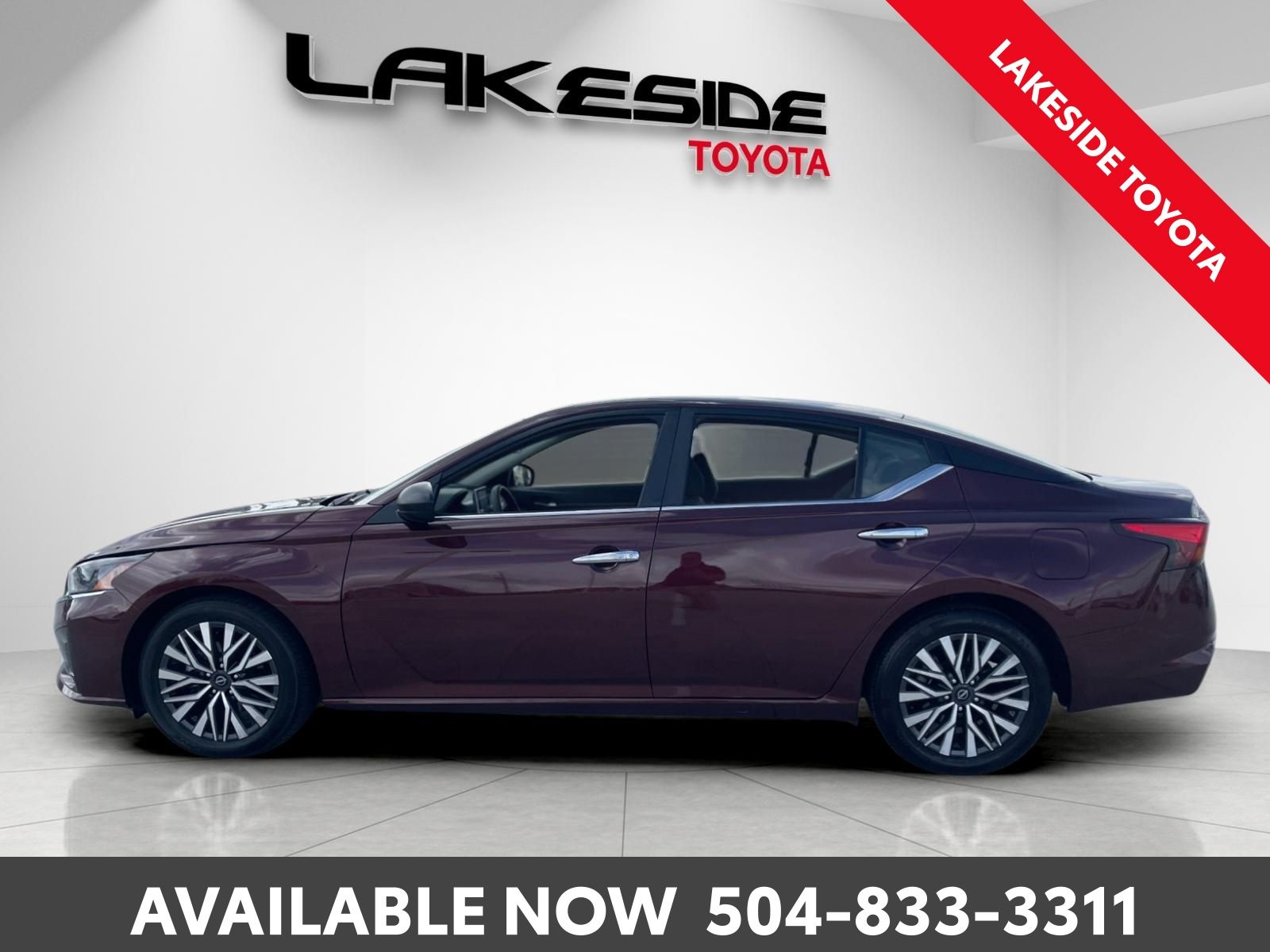 View vehicle photo 3