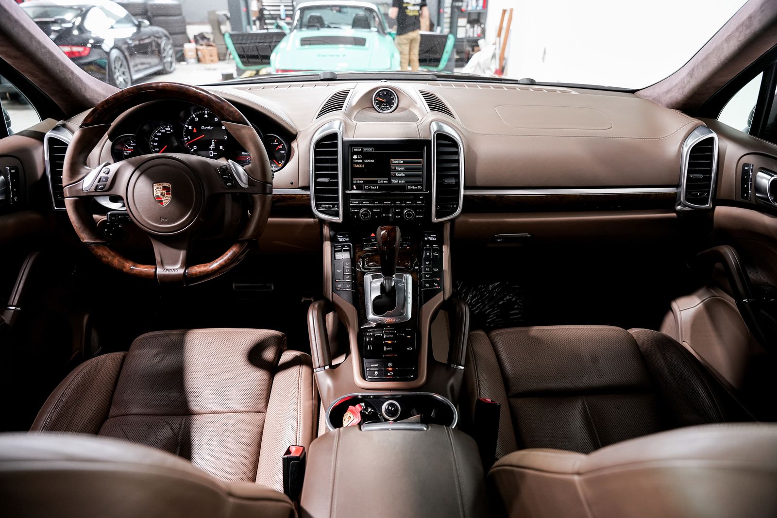 2013 Porsche Cayenne Turbo — photo 20