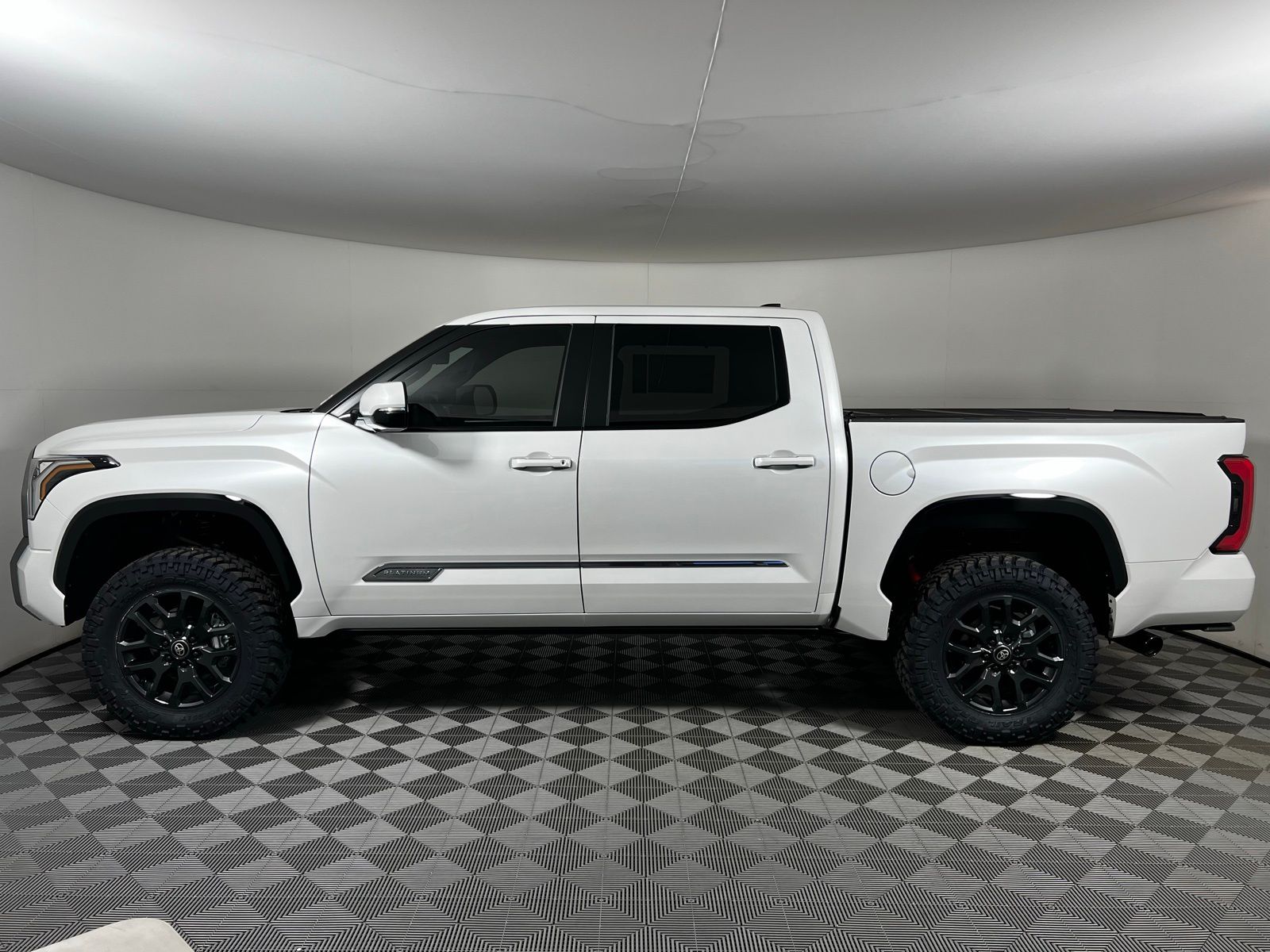 2025 Toyota Tundra Platinum 8