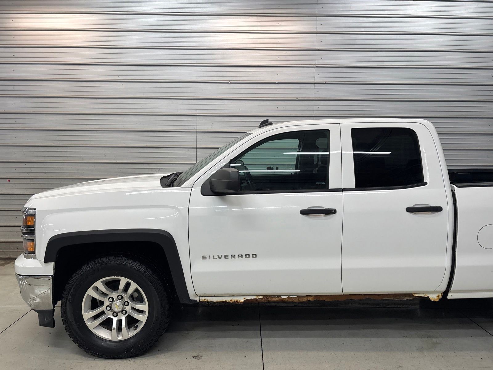 2014 Chevrolet Silverado 1500 LT - Image 3