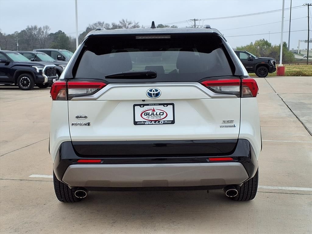 2020 Toyota RAV4 Hybrid XSE White at Emmons Autoplex