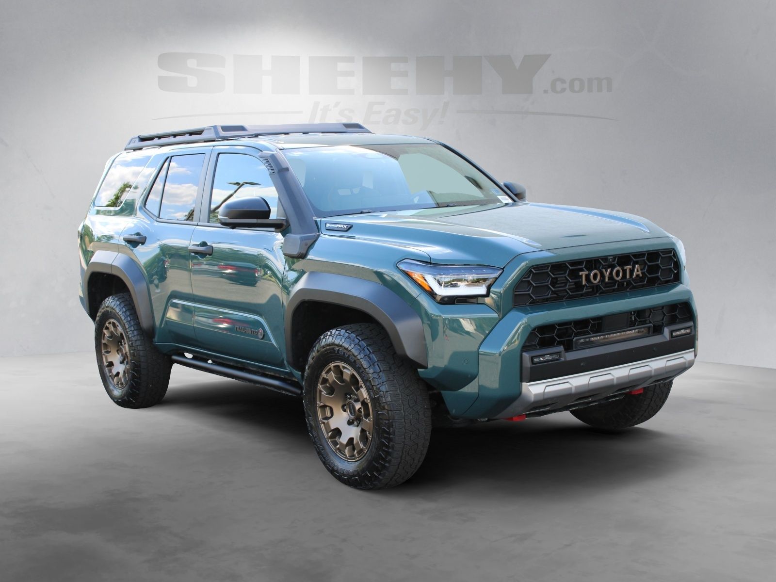 Used 2025  Toyota Trailhunter image 2