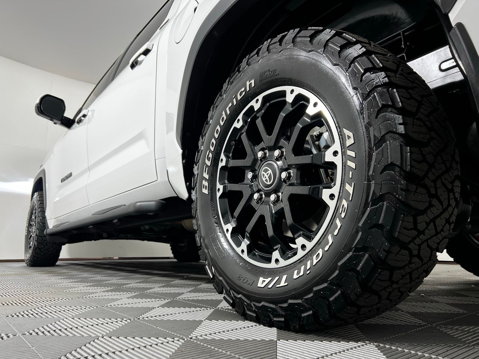 Thumbnail: 2025 Toyota Tundra - 29
