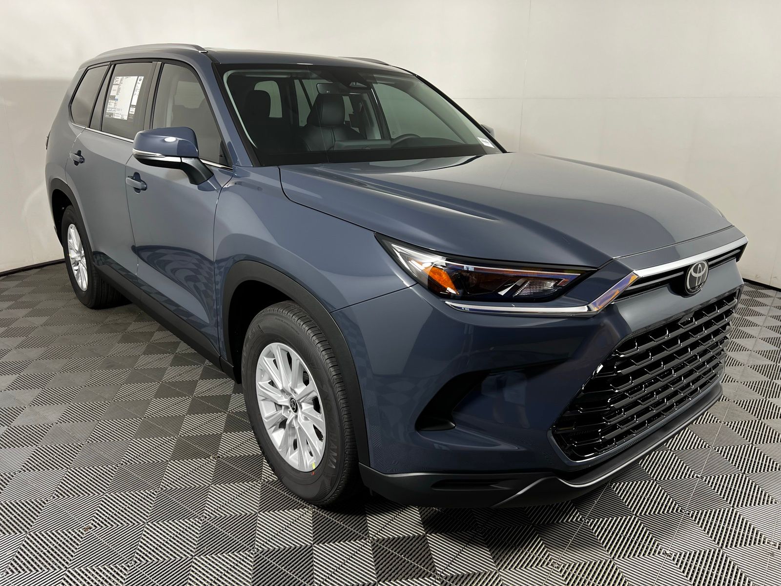 Thumbnail: 2026 Toyota Grand Highlander - 3