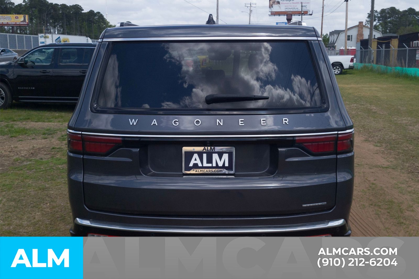 View vehicle photo 7