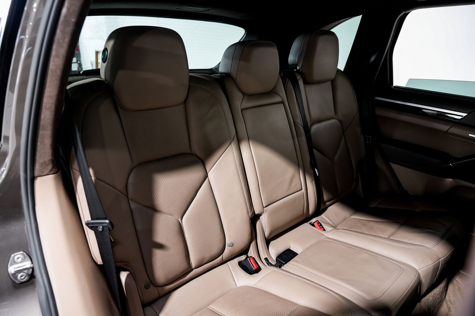 2013 Porsche Cayenne Turbo — photo 34