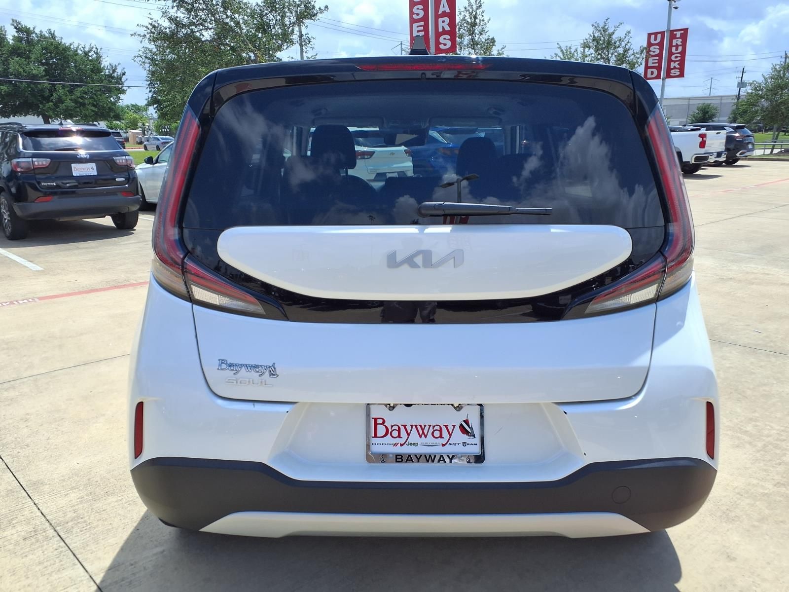 2025 Kia Soul LX White at Community Kia