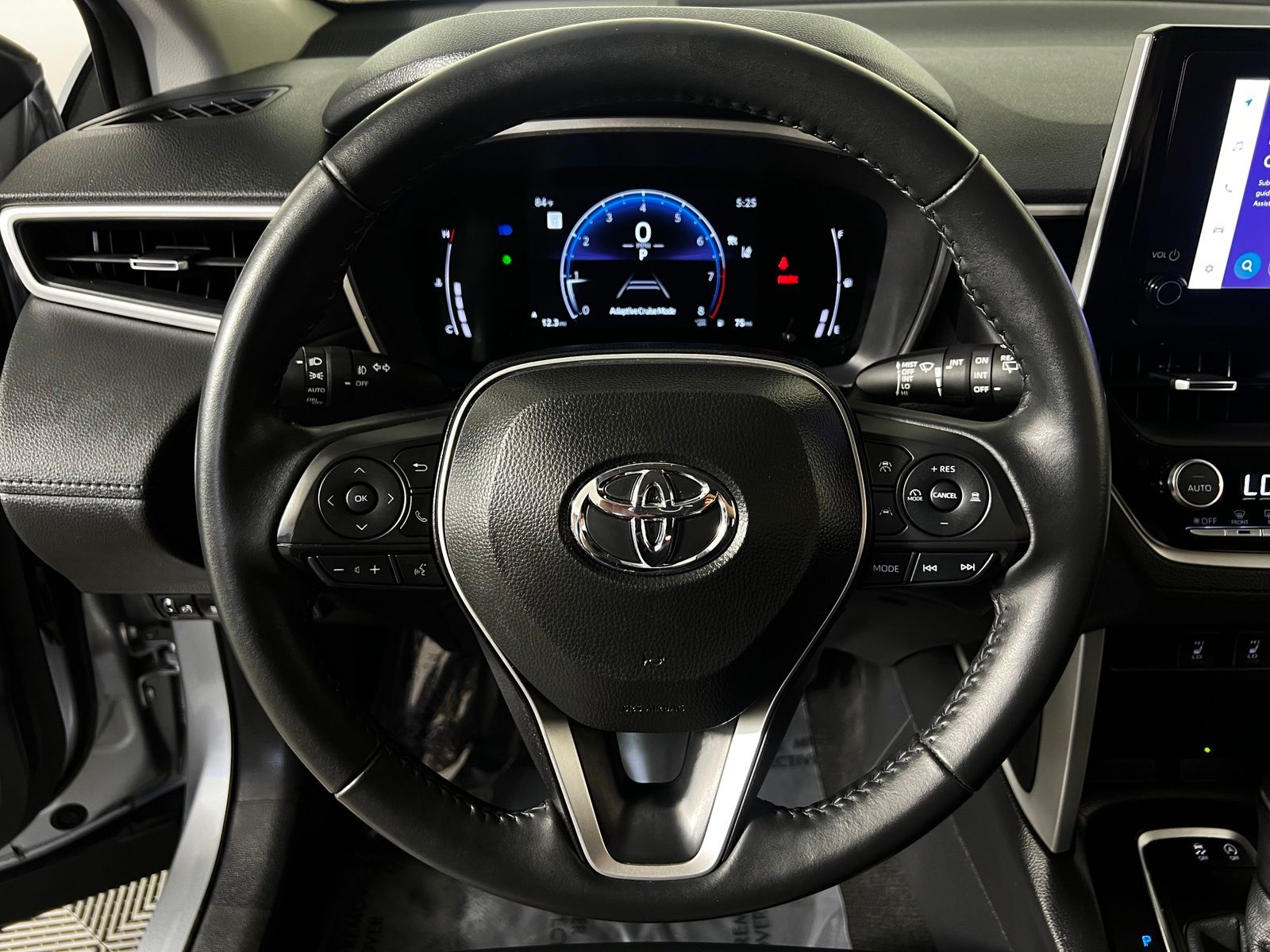 Thumbnail: 2025 Toyota Corolla Cross - 15