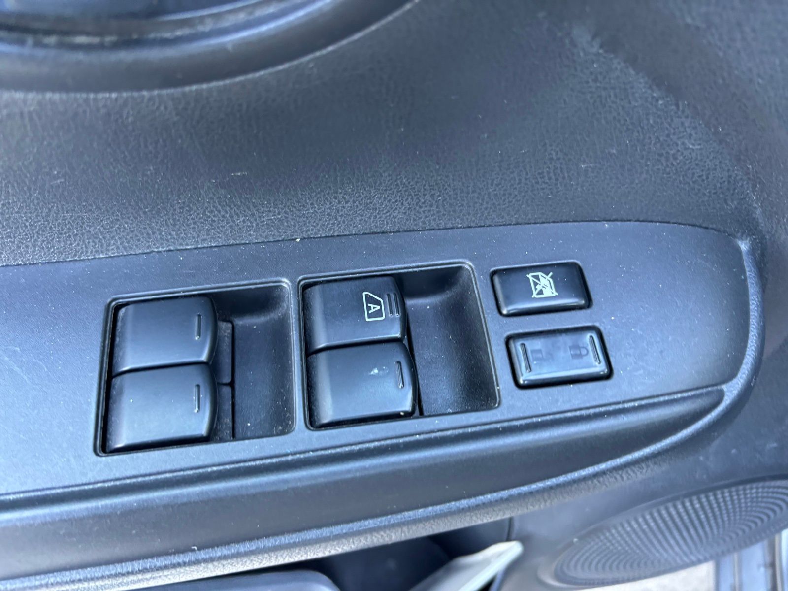 Used Car 2015 Nissan Versa  For Sale Under $10,000 In Austin, Texas