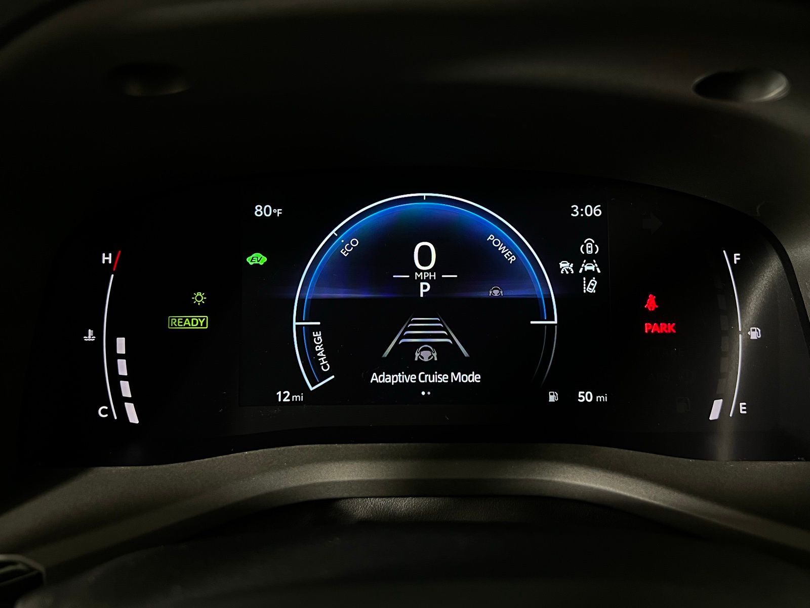 2025 Toyota Camry LE 12
