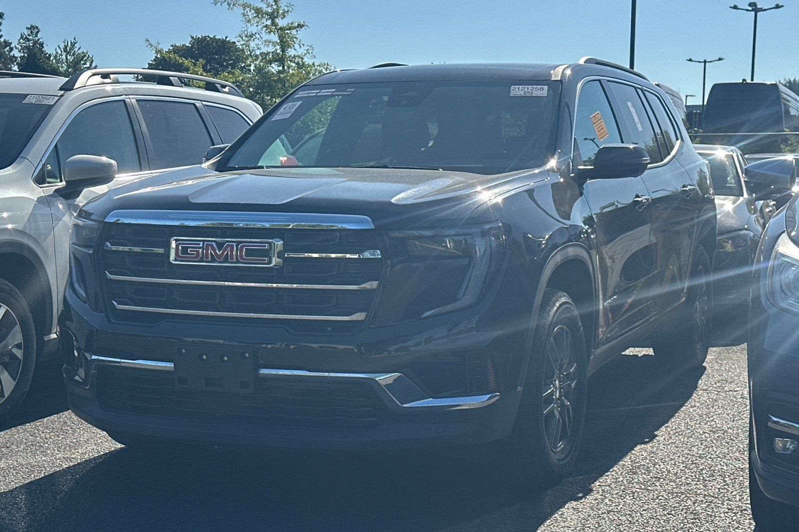 Used 2025 GMC Acadia SUV