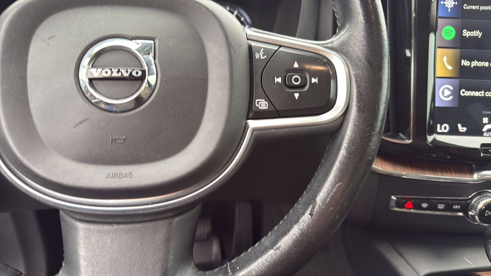 Used Car 2019 Volvo Xc60  T5 Momentum For Sale Under $20,000 In Austin, Texas