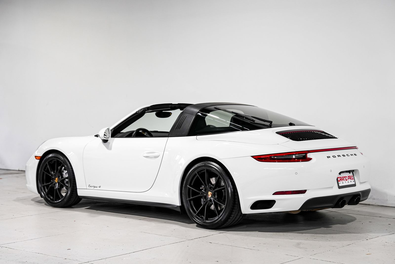 2017 Porsche 911 Targa 4 — photo 8