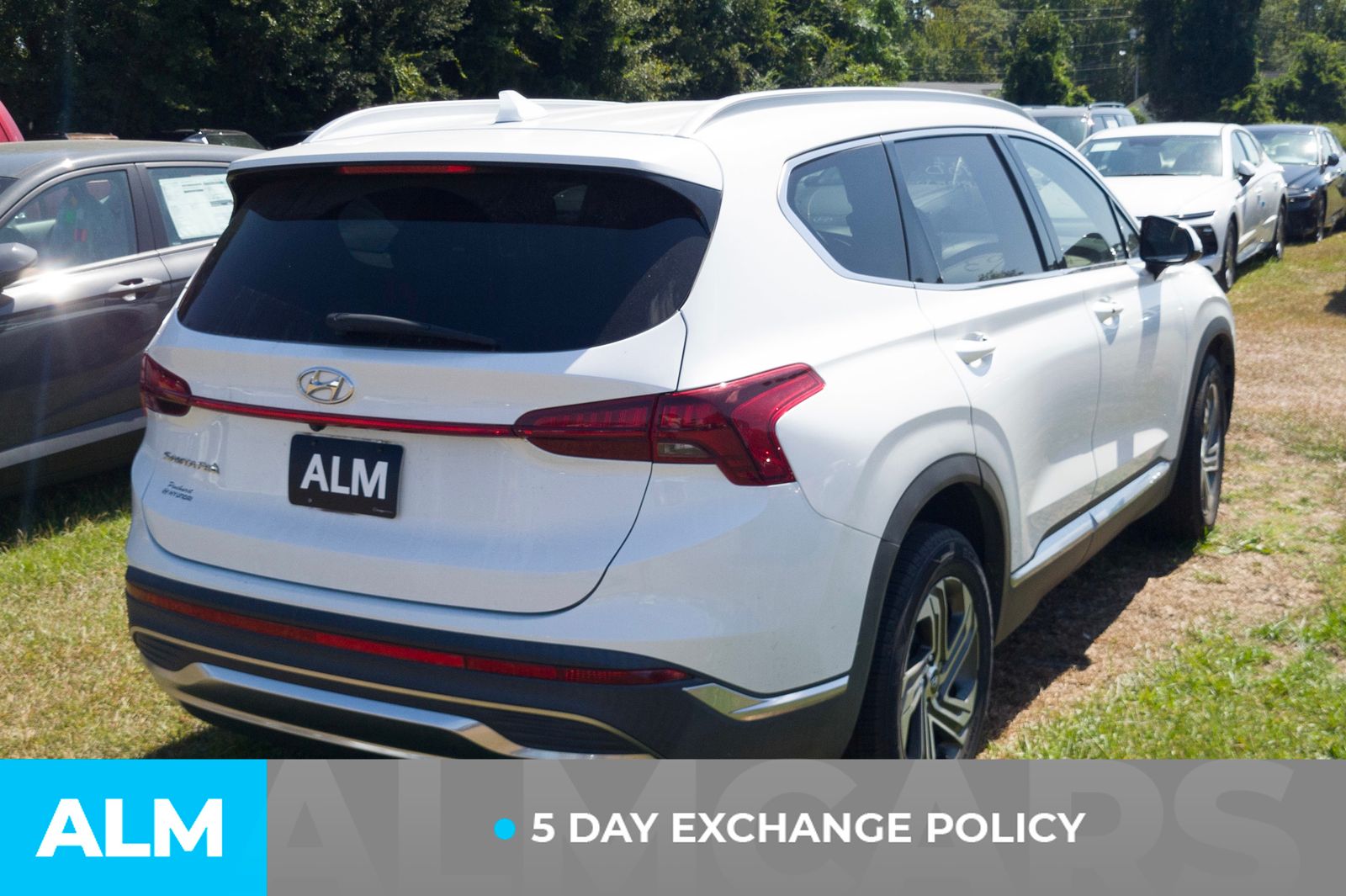 2022 Hyundai Santa Fe SEL photo 3